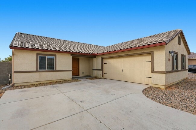 Building Photo - Amazing home in wonderful Ghost Hollow Ranch