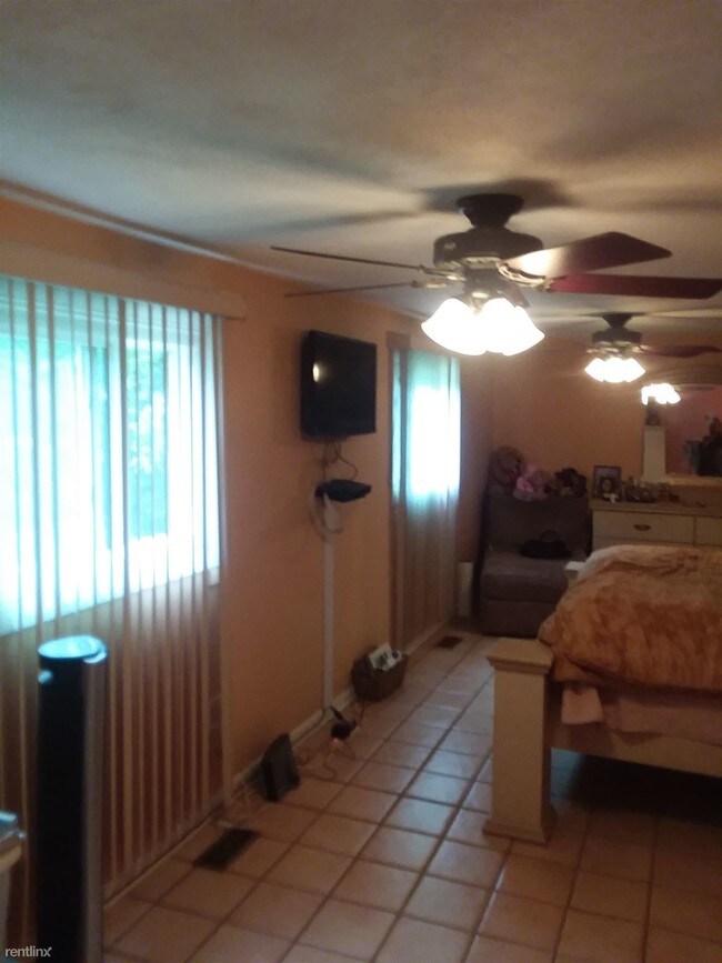 Foto del edificio - 8821 Winterbrook Rd