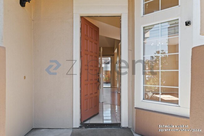 Foto del edificio - 34342 Eucalyptus Terrace