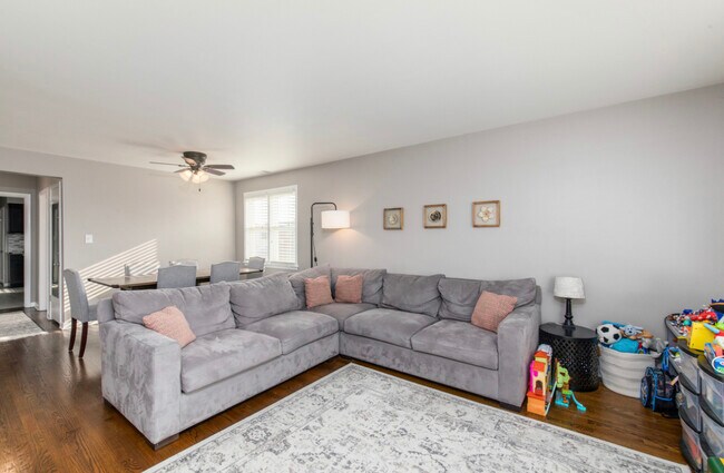 Foto del edificio - 8735 N Wisner St