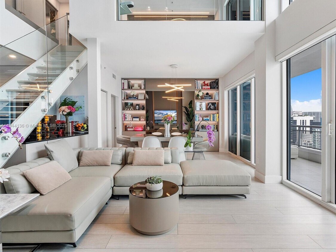 Foto principal - 60 SW 13th St
