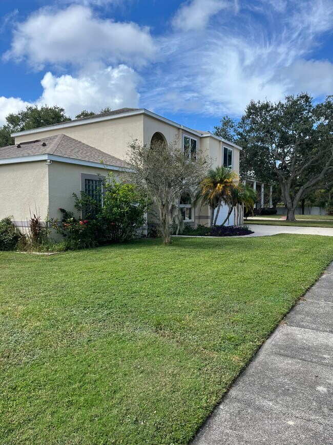 Foto del edificio - 2209 Belchery Ct Dr