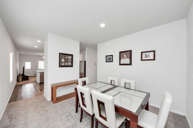 Building Photo - 1110 Bending Trl Dr