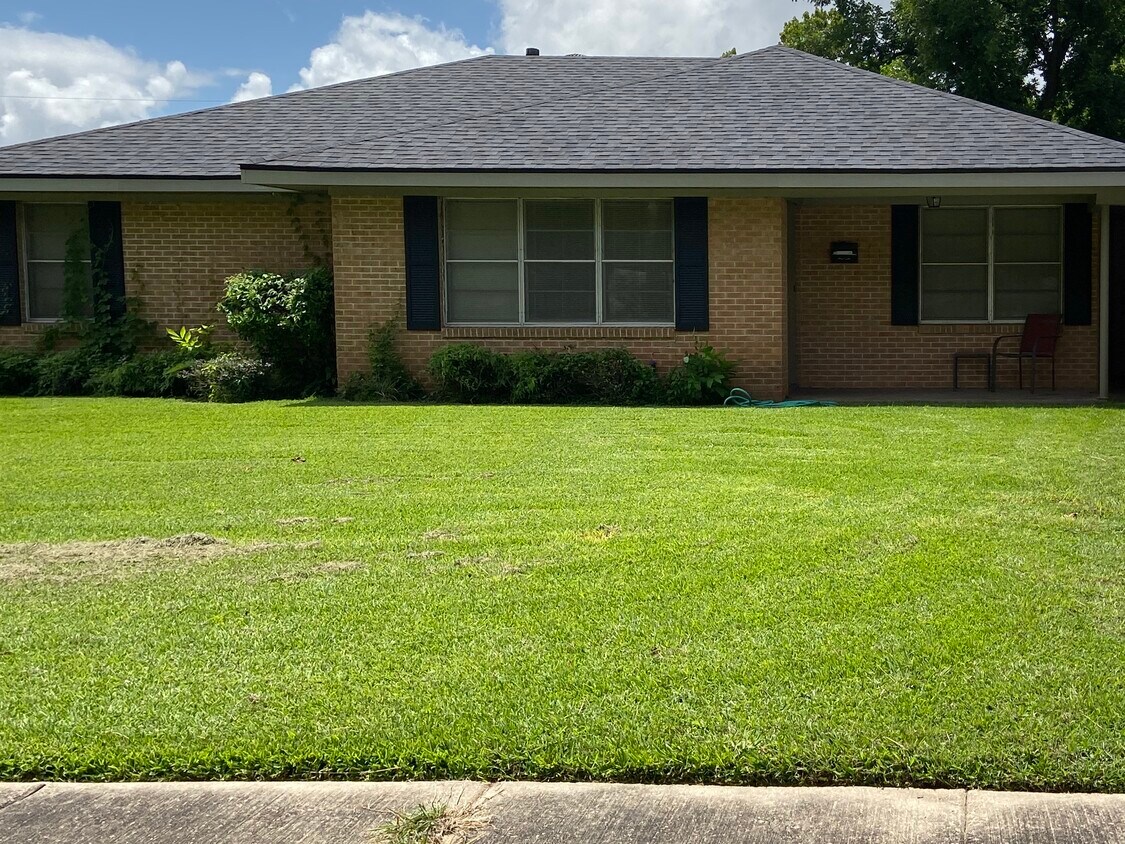 327 Bellmead St, Shreveport, LA 71105 House Rental in Shreveport, LA