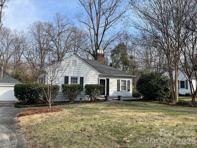 Building Photo - 611 E Cannon Ave