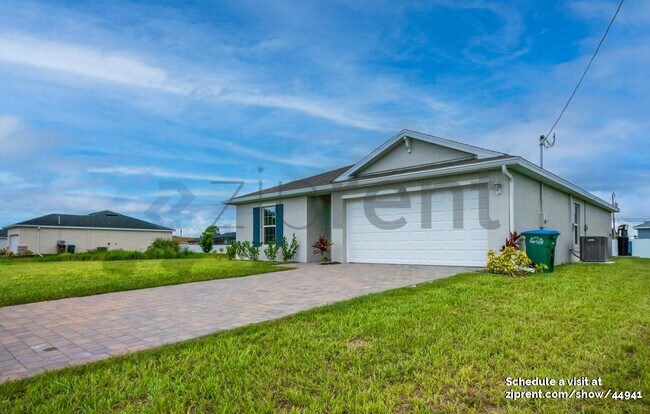 Building Photo - 2830 NW 18th Pl