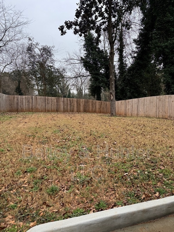 Building Photo - 1328 Blvd Lorraine SW