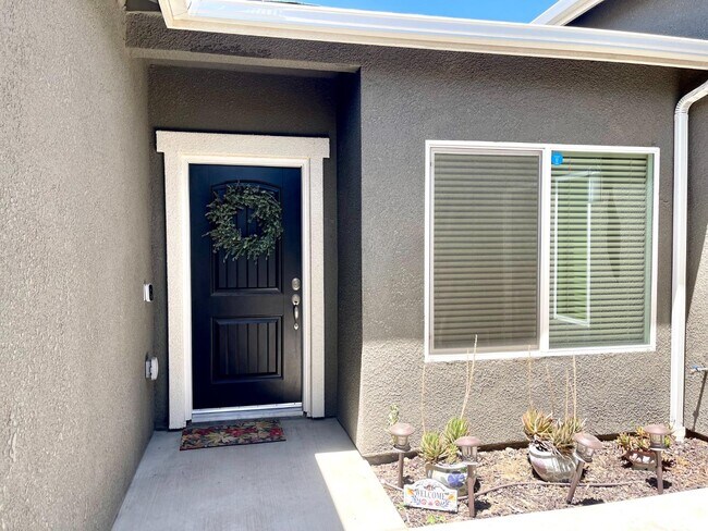 Building Photo - 2282 W Mallard Way