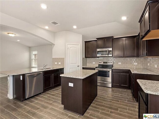 Foto del edificio - 2273 Olive Hill Dr