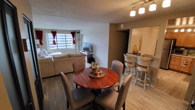 Dining Room - 6300 Stevenson Ave