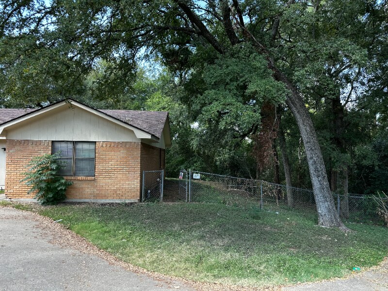 Foto del edificio - 8507 Bosque Blvd