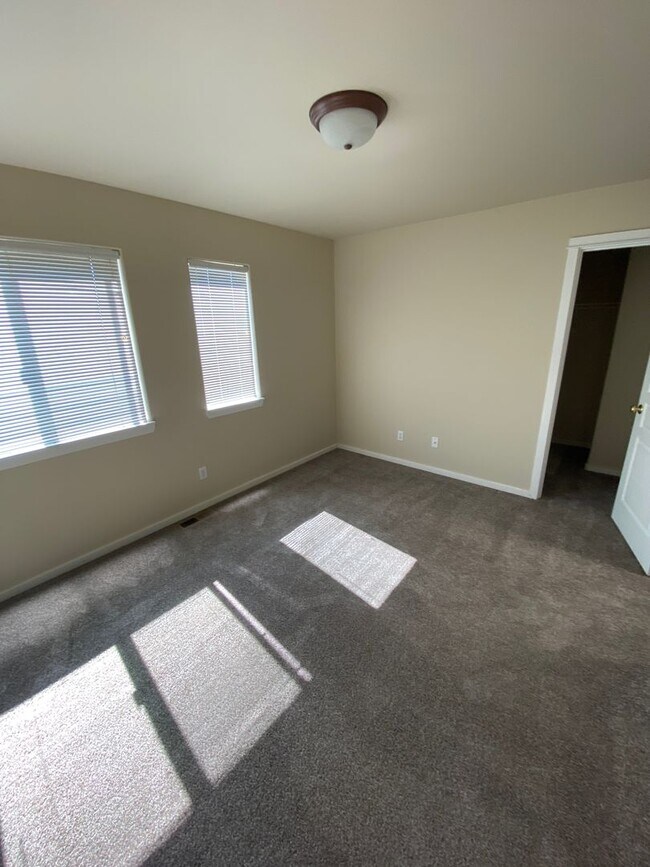 Building Photo - sal61331