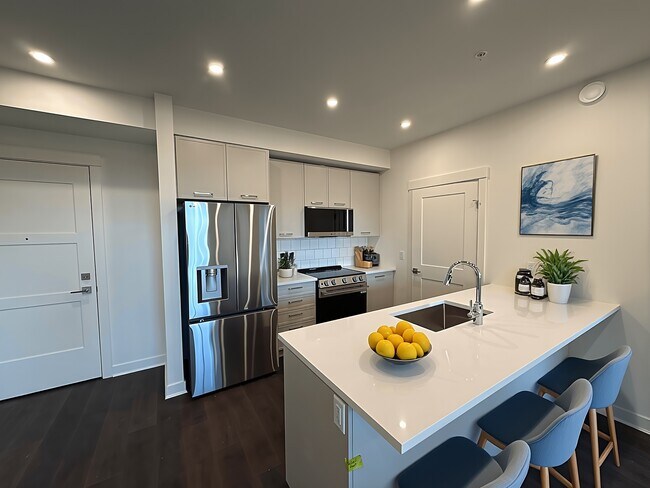 Building Photo - 5382-200 200 St