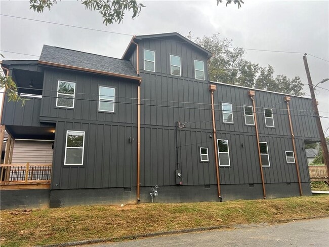 Foto del edificio - 443 Mary St SW