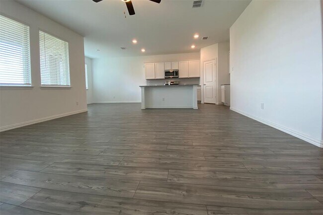 Building Photo - 5836 Priory Dr