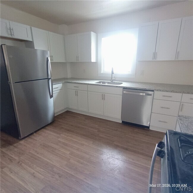 Foto del edificio - 344 Bryant Ave