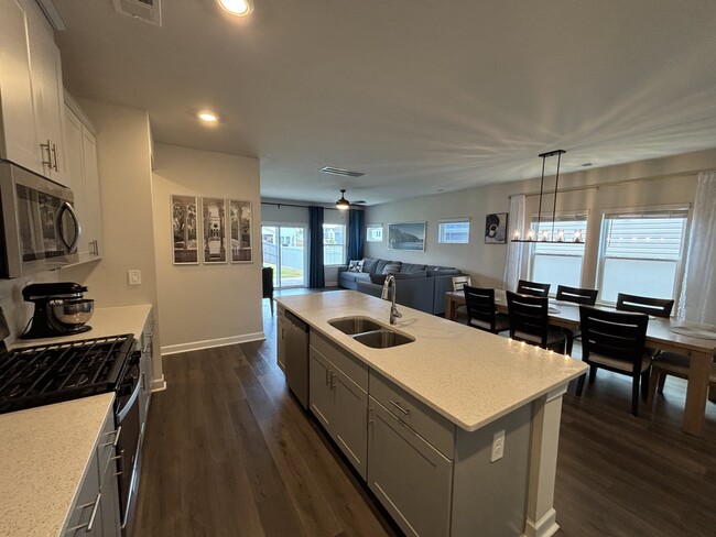 Photo - 702 Whitebark Dr (Pendleton, SC) House