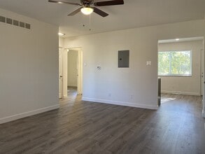Building Photo - 3984 Brittany Cir