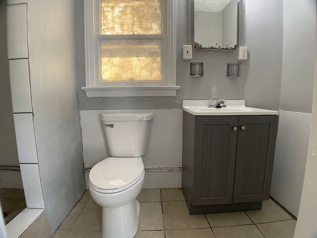 Building Photo - Small 1 BR Home in East Peoria