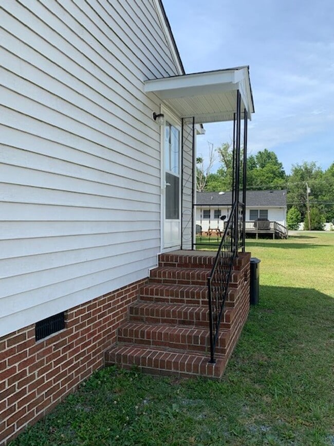 Foto del edificio - 408 Holly Ave