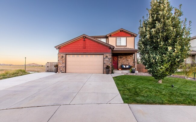 Building Photo - 9420 Yucca Way