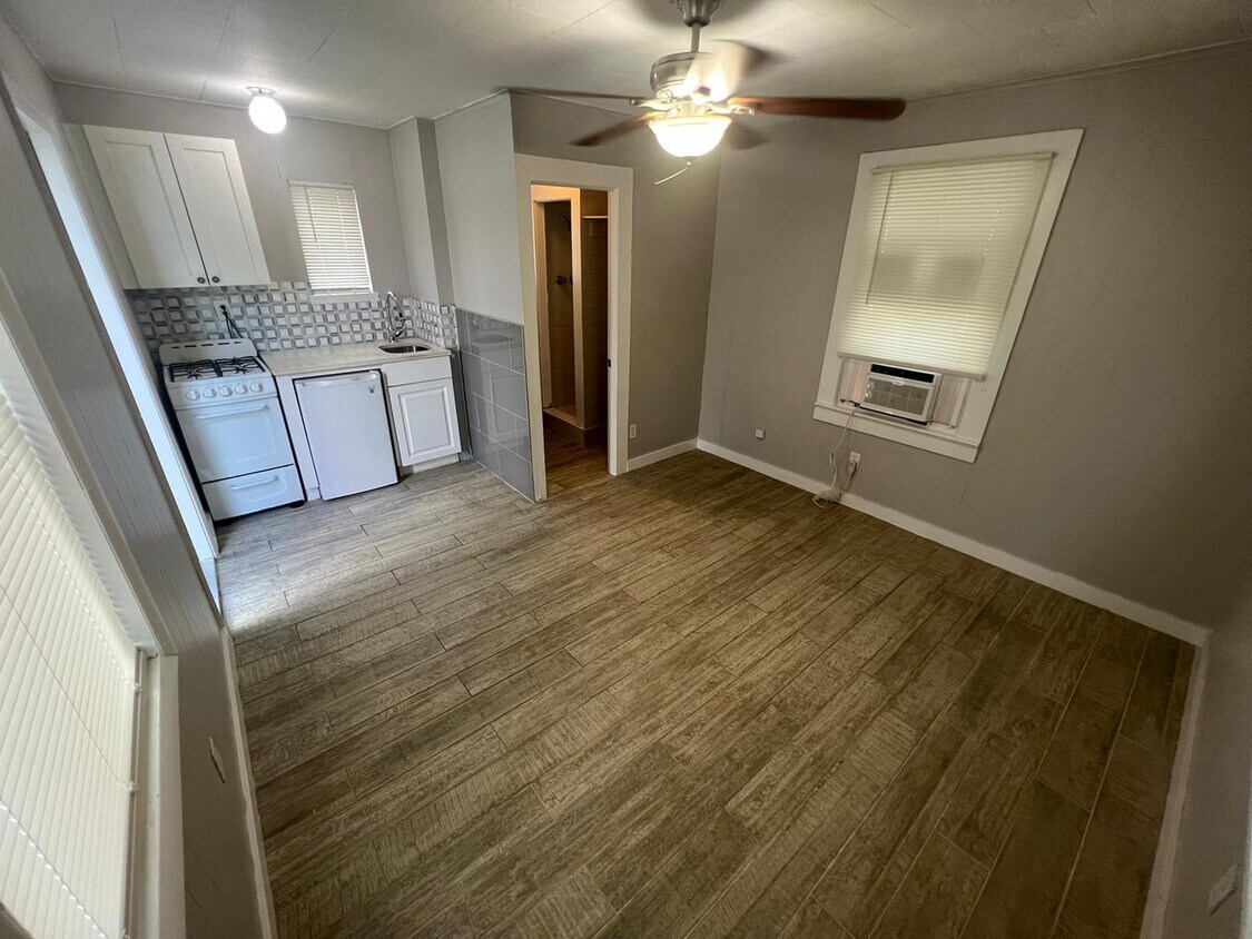 Foto principal - 2843 Forest Hill Blvd