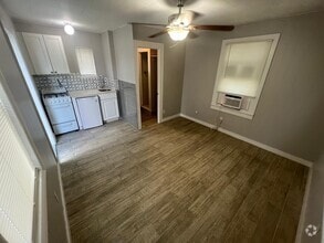 Building Photo - 2843 Forest Hill Blvd