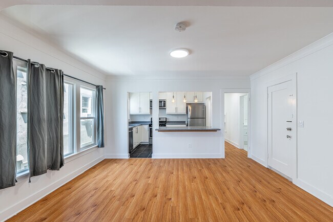 Foto del edificio - 232 N New Hampshire Ave