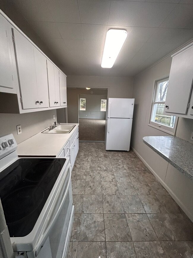 Building Photo - 4730 Bowser Ave