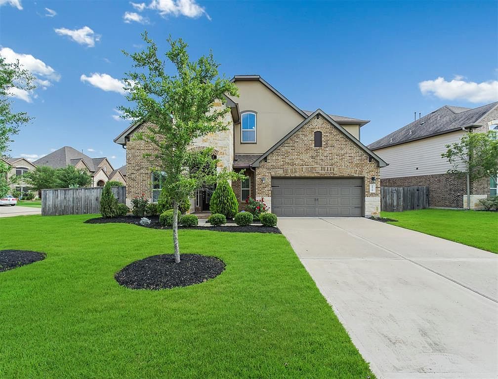 Foto principal - 28710 Brownwood Lake Dr