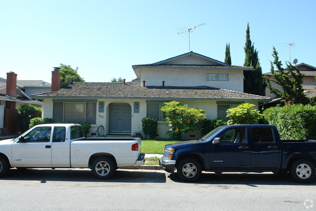 Foto del edificio - 547 S Keiley Blvd