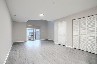 Building Photo - 8 Katurah Ln