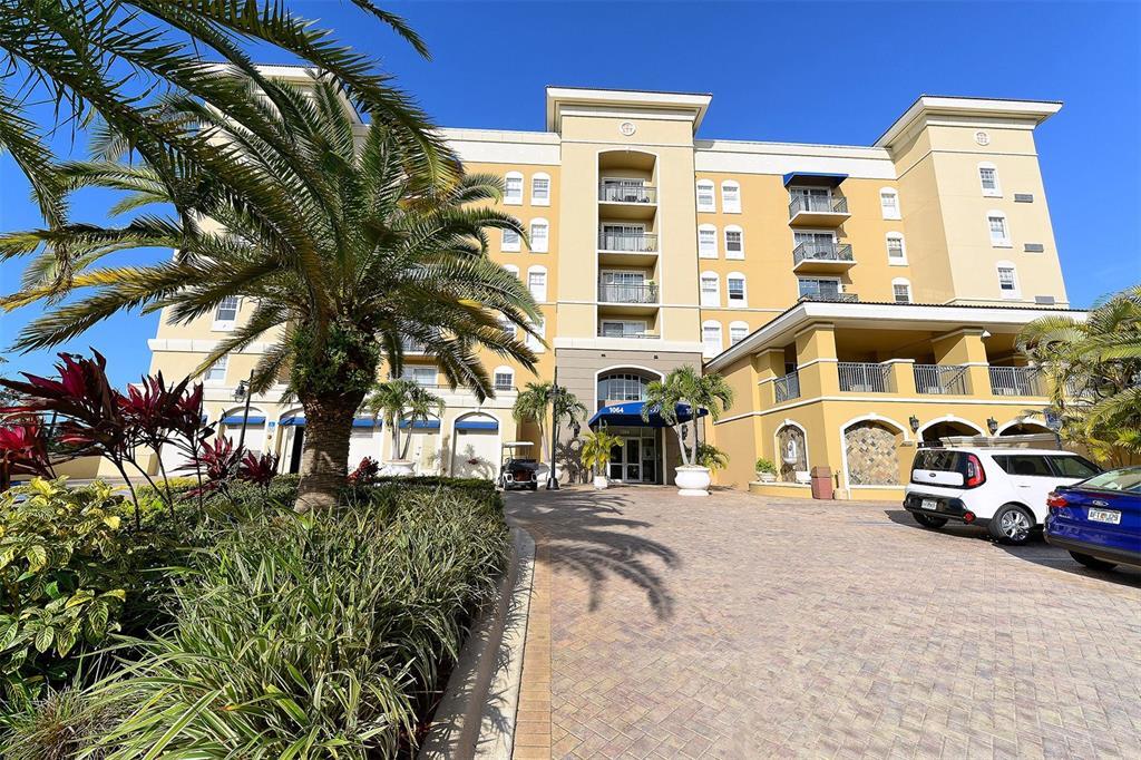 1064 N Tamiami Trail Unit 1222, Sarasota, FL 34236 Condo for Rent in