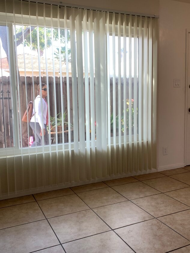 Foto del edificio - 212 Garrett Ave