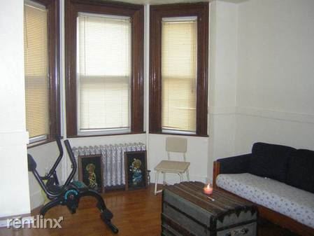 Building Photo - 4 Adella Pl