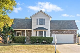 Building Photo - 3737 Heather Dr