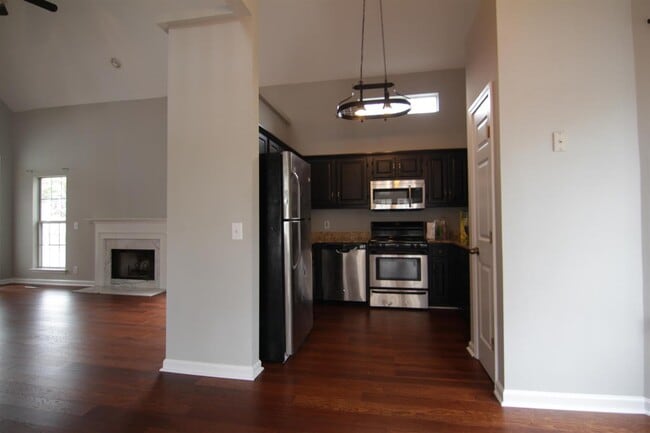 Building Photo - 1437 Bell Trace Dr
