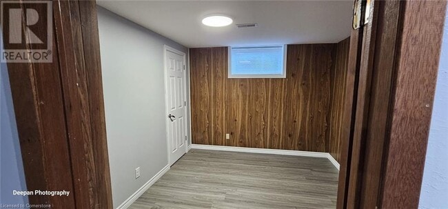 Building Photo - 434 Karn St