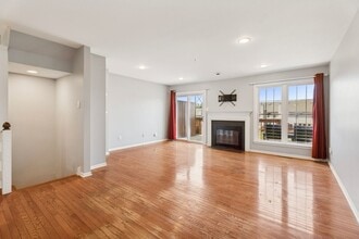 Building Photo - 1422 Stirling Ct