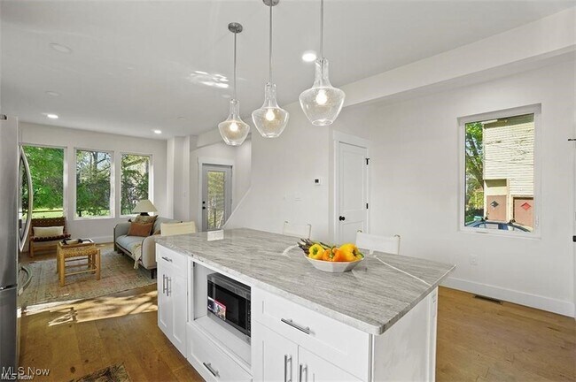 Building Photo - 4210 Peach Ct