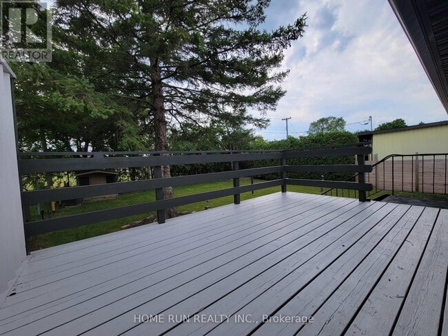 Photo du bâtiment - 1022 Wiseman Crescent