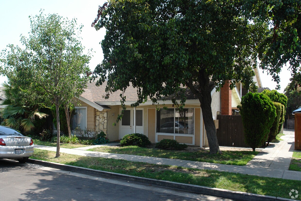 Primary Photo - 6172 Warner Ave