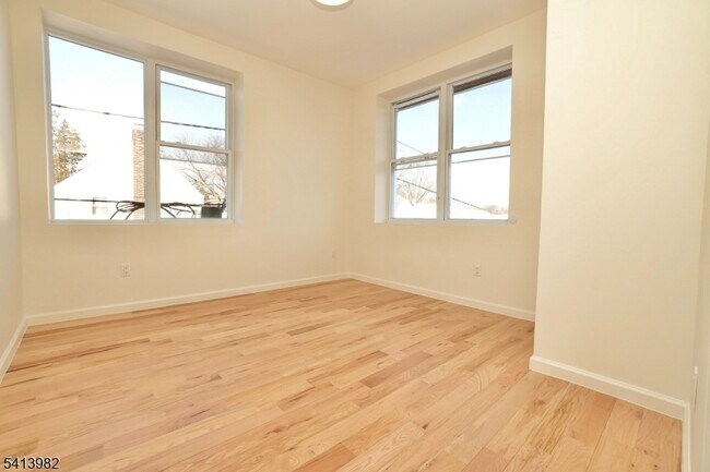 Building Photo - 15 Palisade Ave