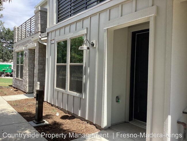 Foto del edificio - 3 br, 2 bath House - 652 W. Mahogony Lane