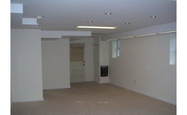 Foto del edificio - 9515 Hale St
