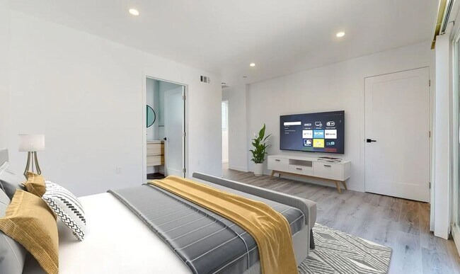 Foto del edificio - FOR RENT $4200, 4BED 3BATH,Downtown LA