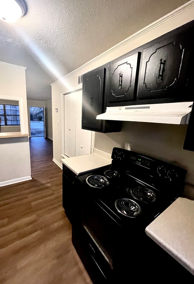 Building Photo - Capri