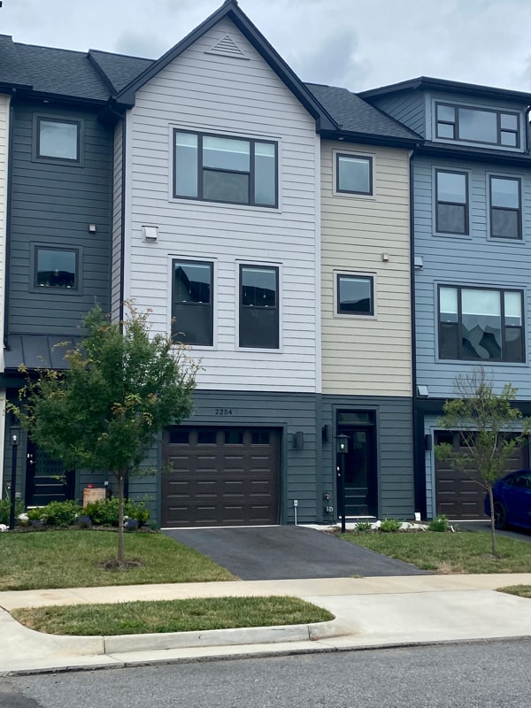 Building Photo - 2254 Fowler Cir