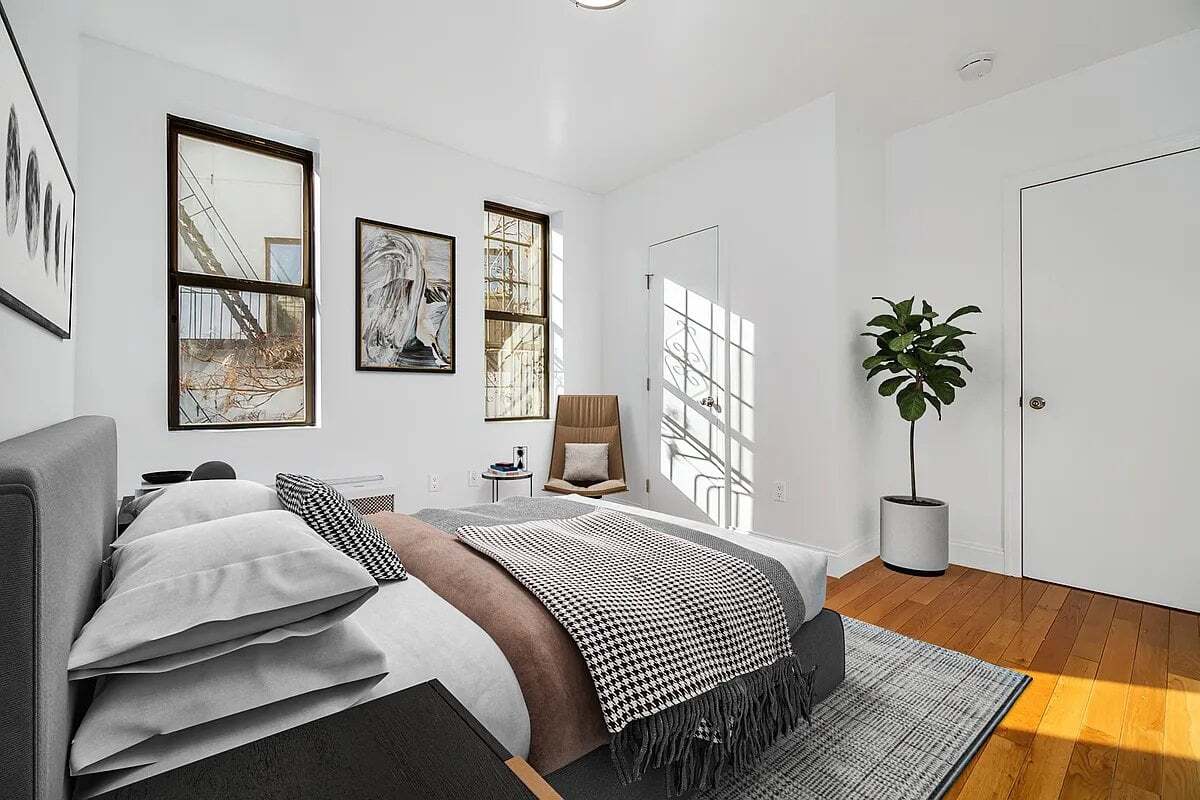 Building Photo - 46 Downing St