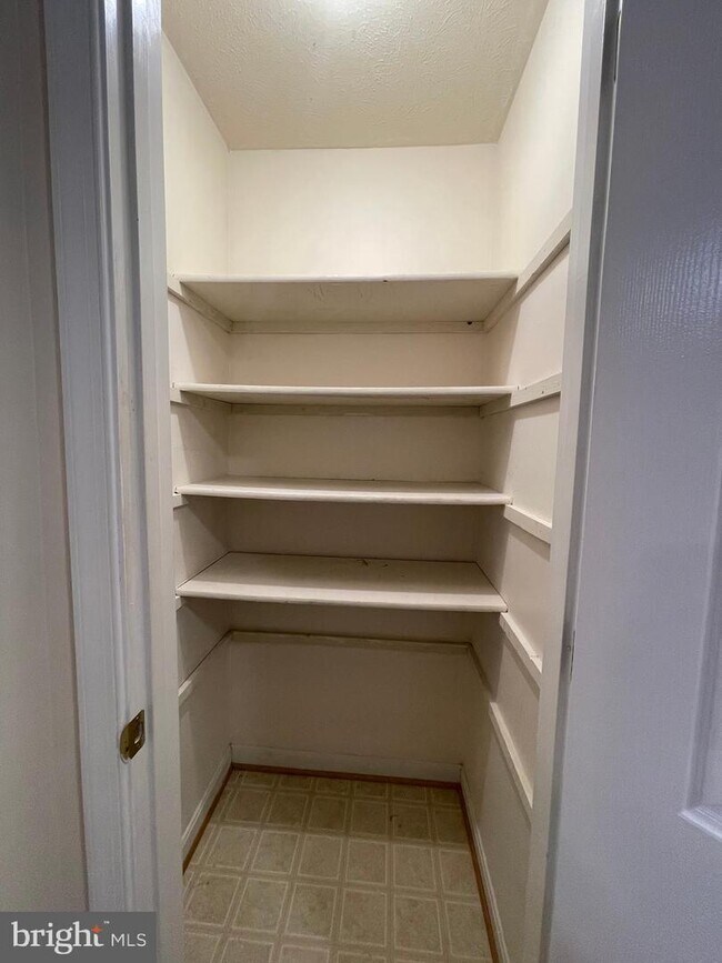 45512 Westmeath Way Unit B14, Great Mills, MD 20634 Apartment for Rent in Great Mills, MD